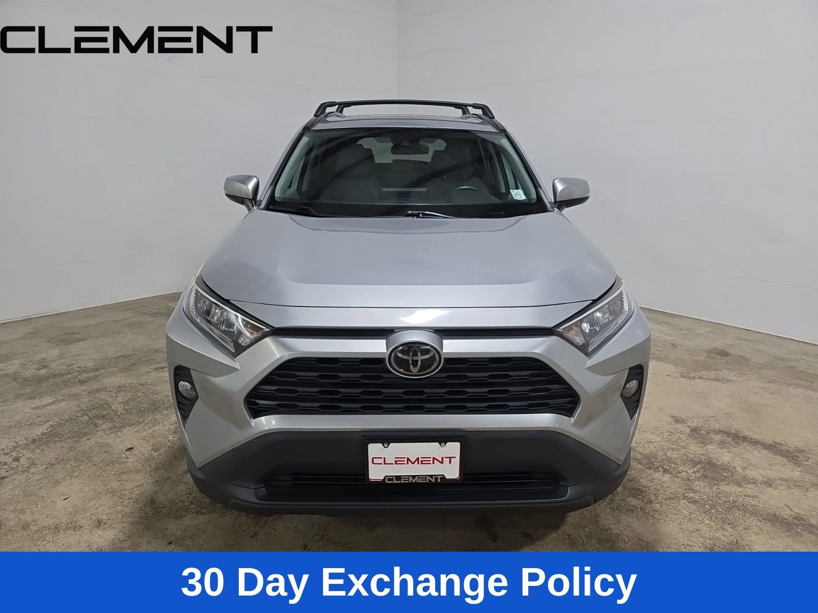 Used 2021 Toyota RAV4 XLE Premium image 3