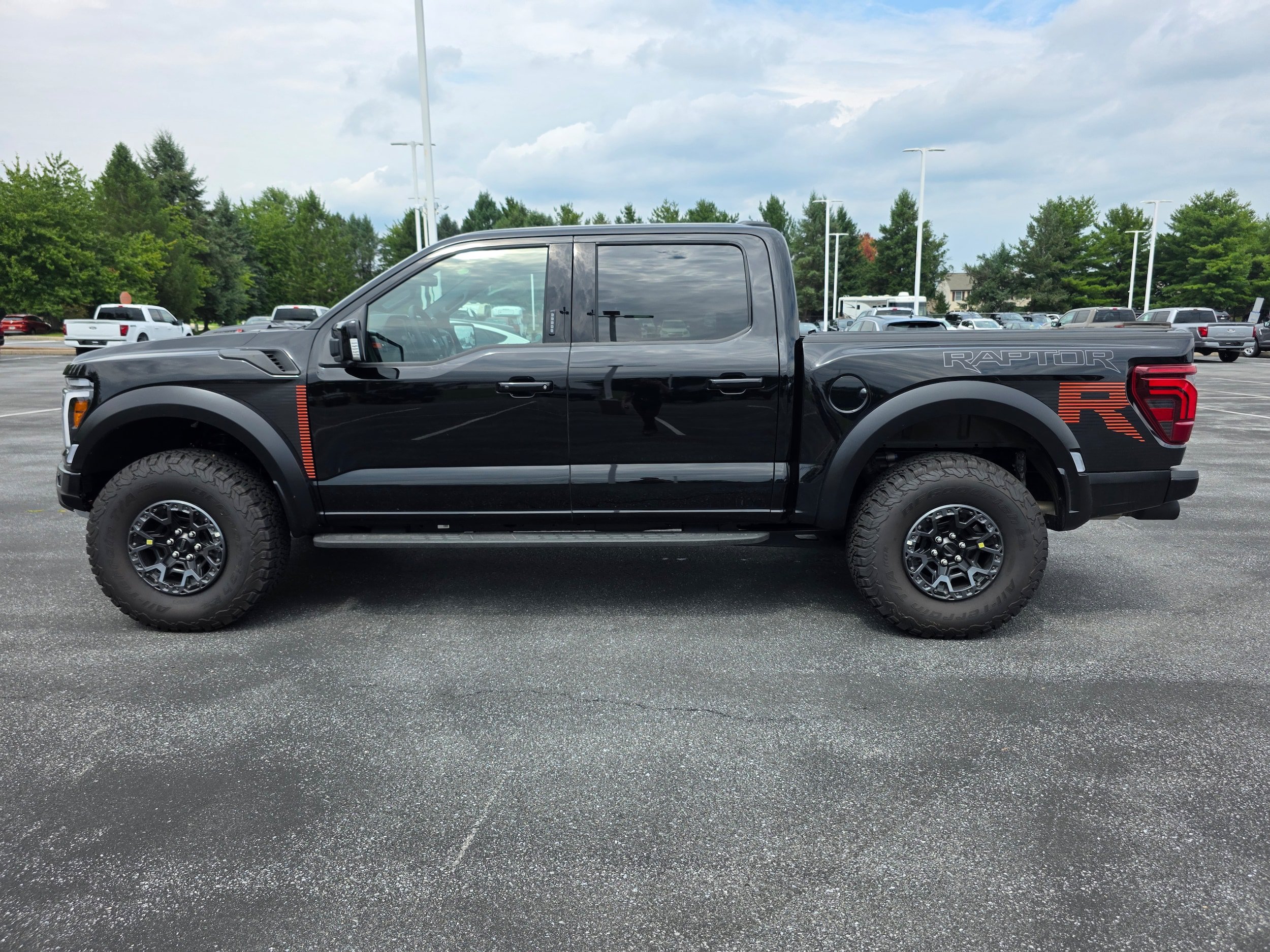 Used 2026 Ford F150 Raptor w/ Equipment Group 803A Raptor R AWD/4WD video 2