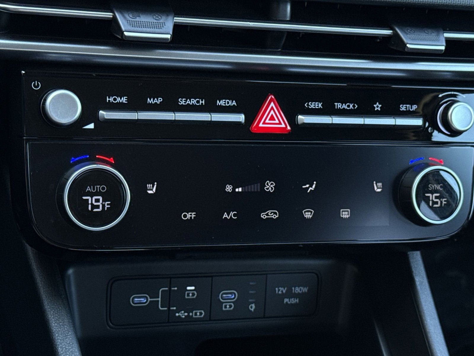 Certified 2025 Hyundai Tucson SEL image 20