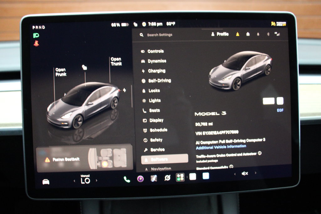 Used 2023 Tesla Model 3 Standard Range RWD image 7