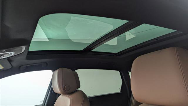 Used 2022 Audi e-tron Premium image 28