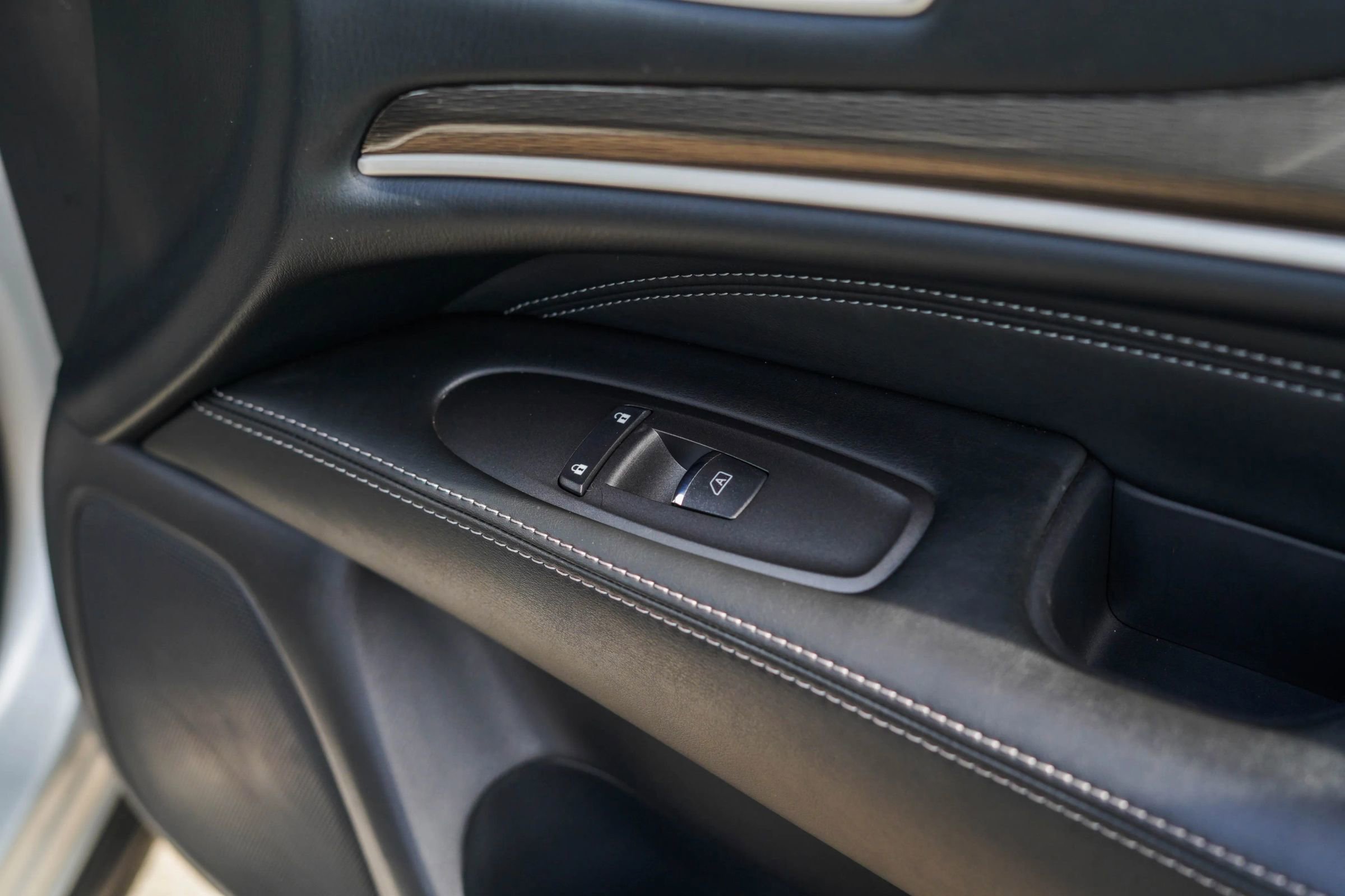 Used 2016 INFINITI QX60 AWD w/ Premium Plus Package image 26