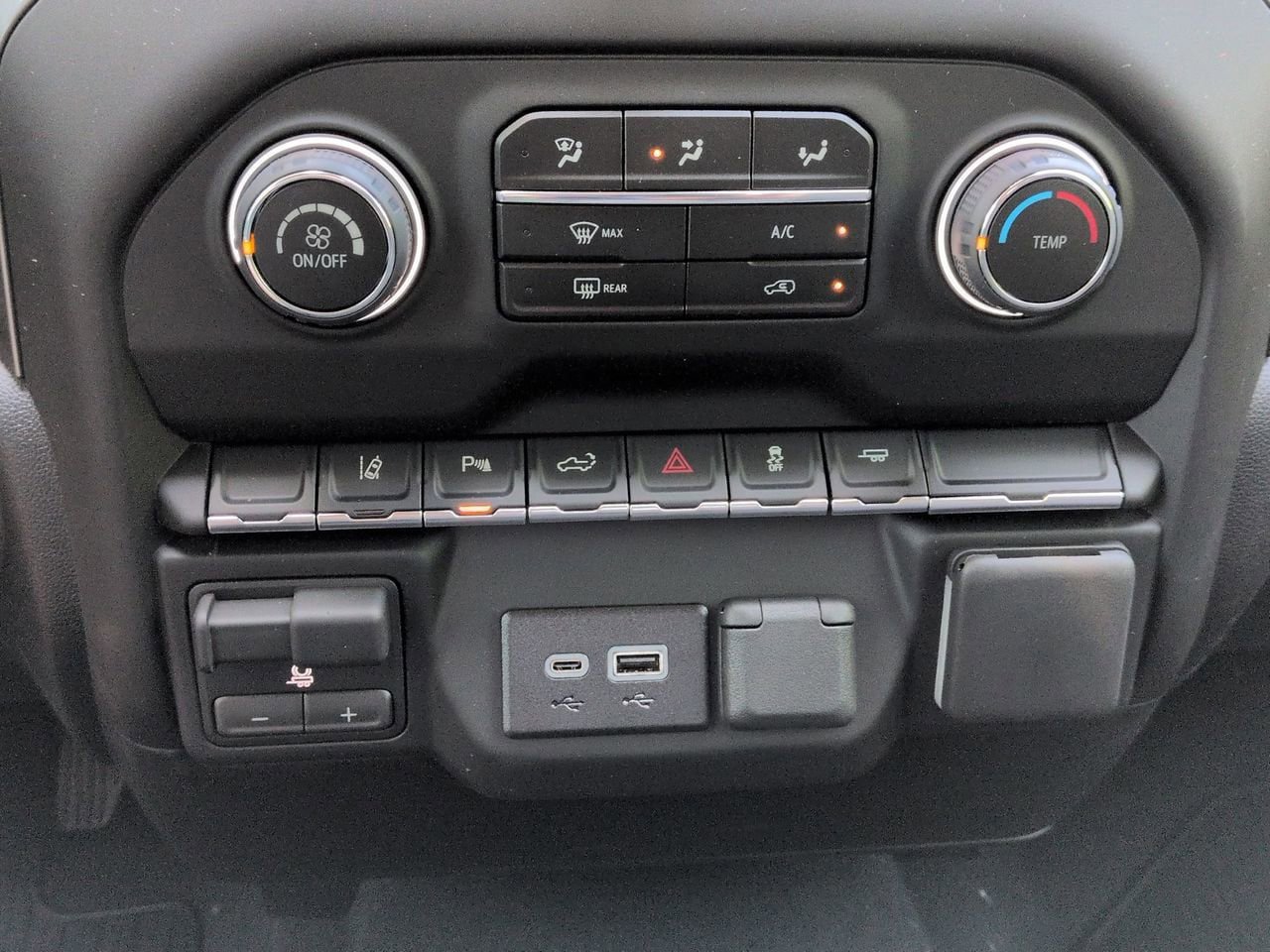 New 2026 Chevrolet Silverado 2500 Custom w/ Custom Value Package RWD image 18