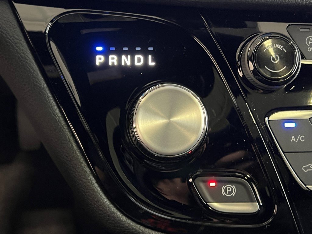 New 2026 Chrysler Pacifica Select image 22