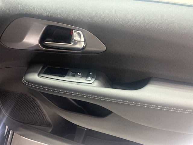 New 2025 Chrysler Voyager LX image 18