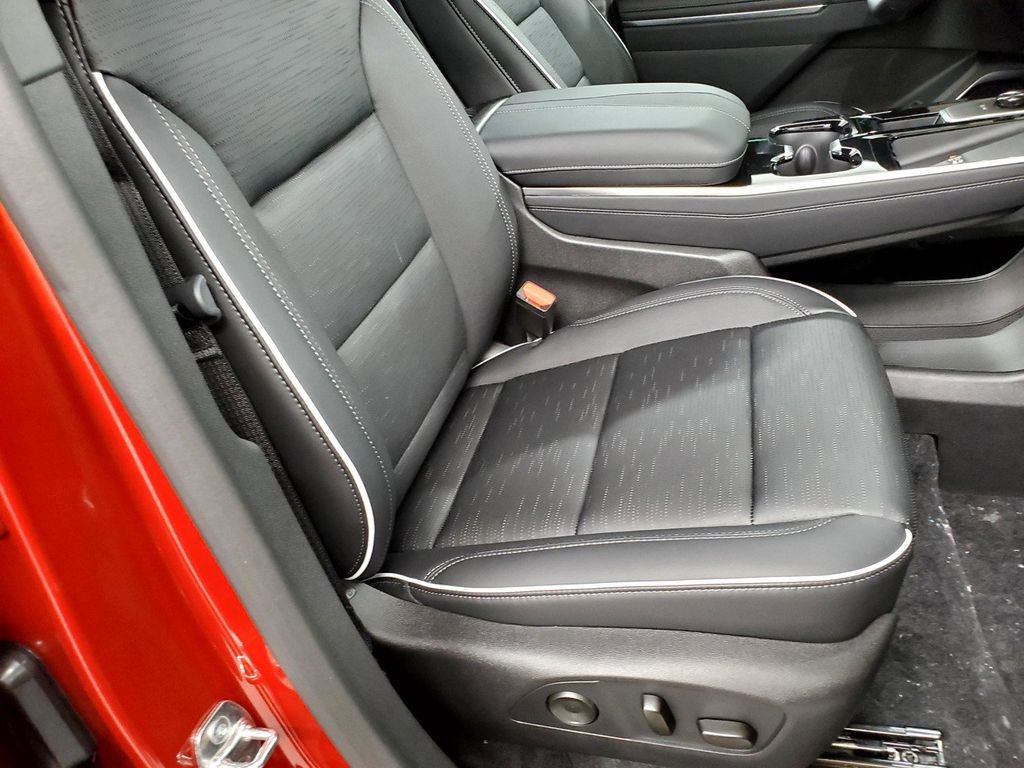 New 2026 Buick Enclave Sport Touring w/ Power Package image 18