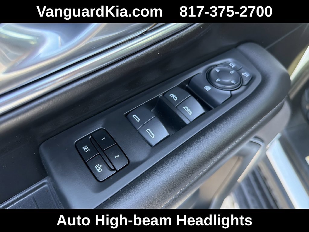 Used 2024 Chevrolet Suburban LT AWD/4WD image 17