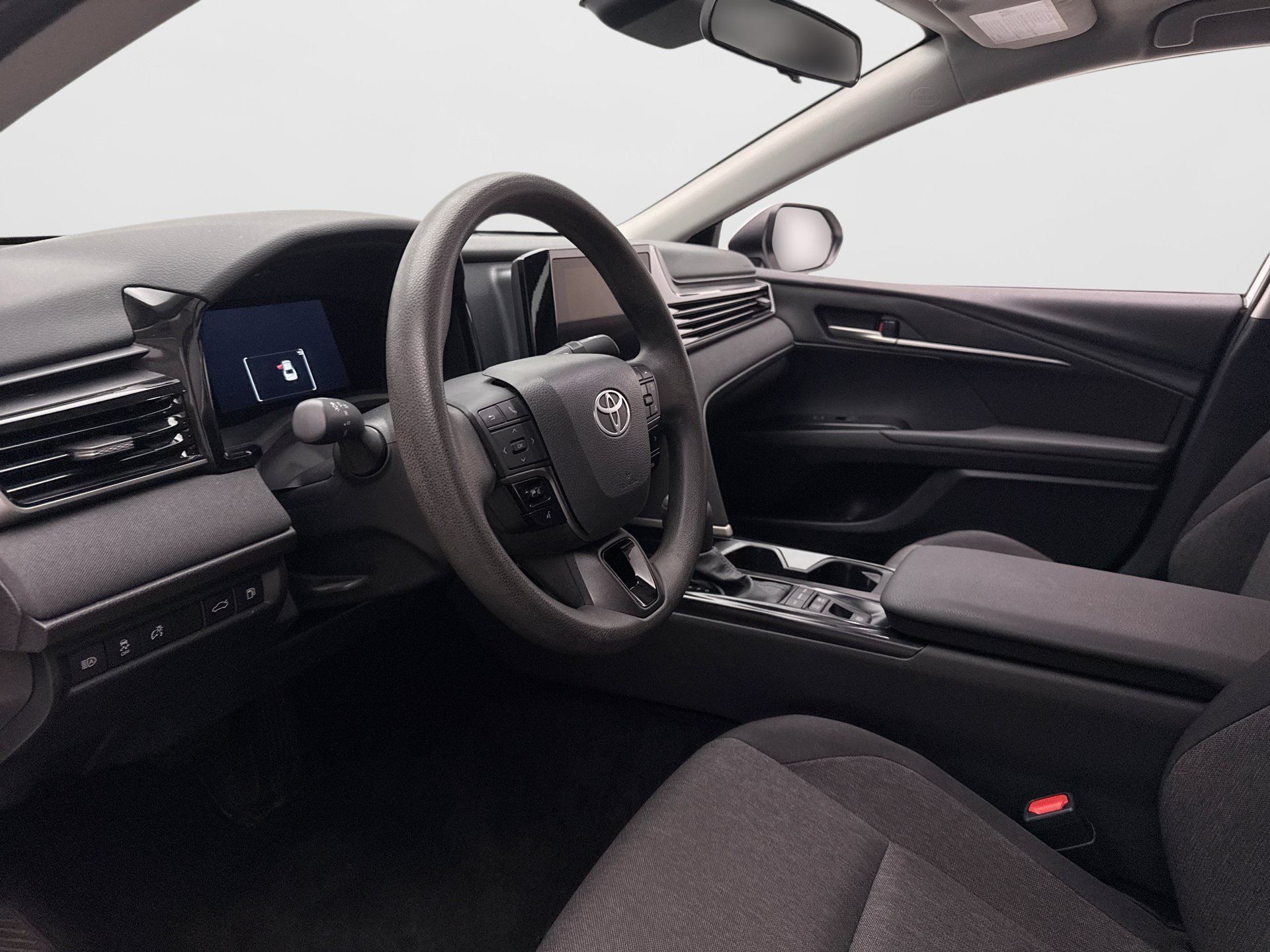 Used 2025 Toyota Camry LE FWD image 10