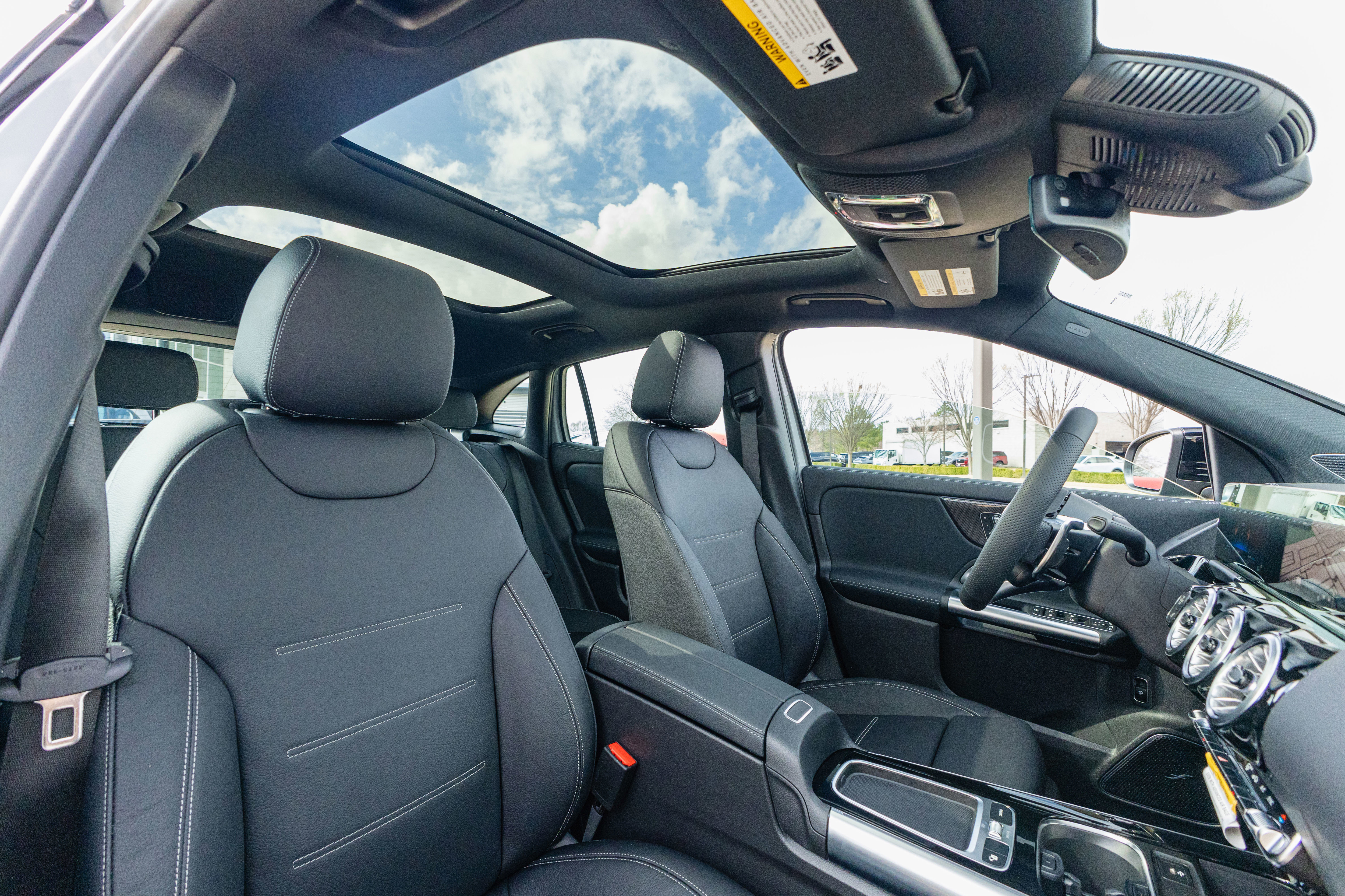 New 2026 Mercedes-Benz GLA 35 AMG 4MATIC image 31