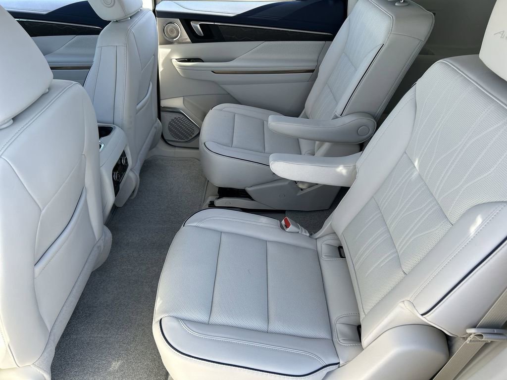 New 2026 Buick Enclave Avenir w/ Super Cruise Package FWD image 26