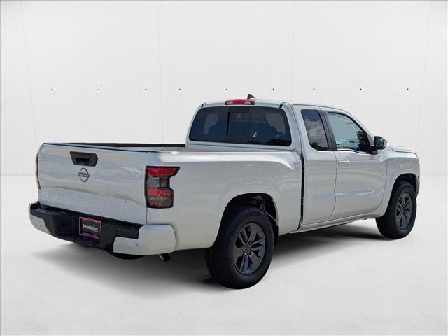 New 2025 Nissan Frontier SV image 2