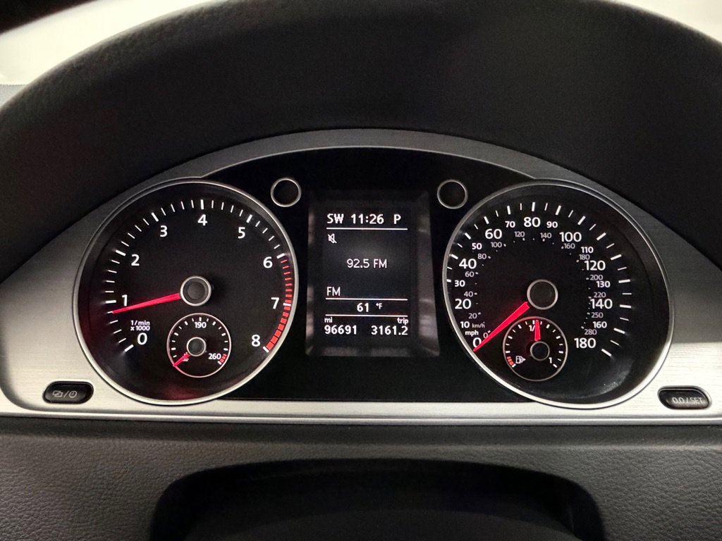 Used 2015 Volkswagen CC R-Line image 14