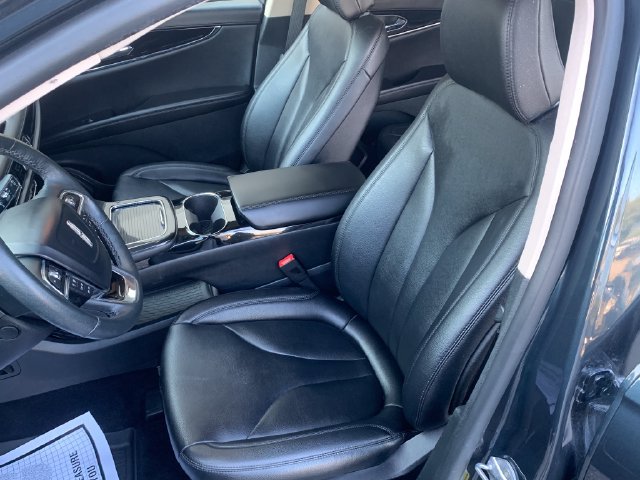 Used 2023 Lincoln Nautilus AWD w/ Premium Package image 10
