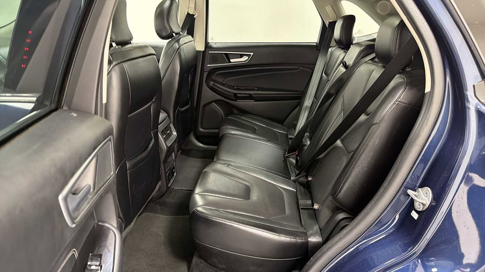 Used 2017 Ford Edge Titanium w/ Equipment Group 301A image 25