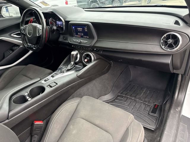Used 2022 Chevrolet Camaro LT image 19