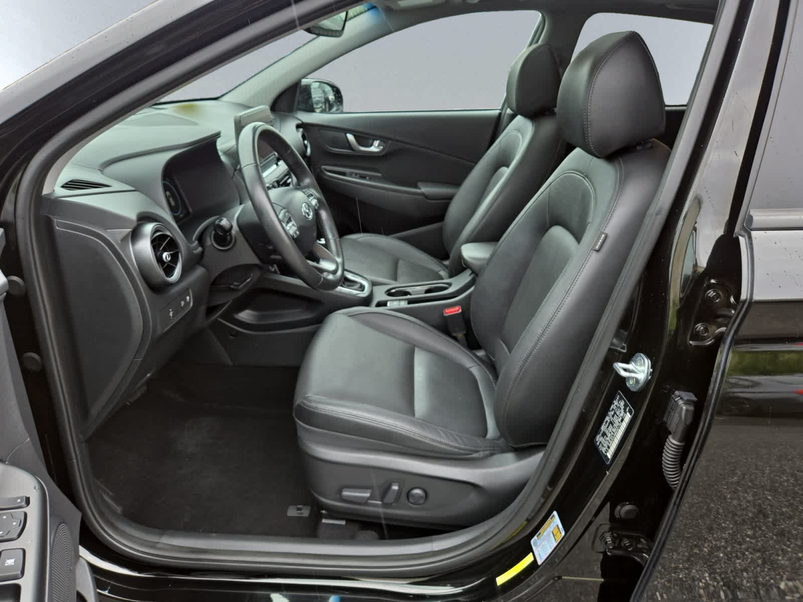 Used 2022 Hyundai Kona Limited w/ Cargo Package AWD/4WD image 7