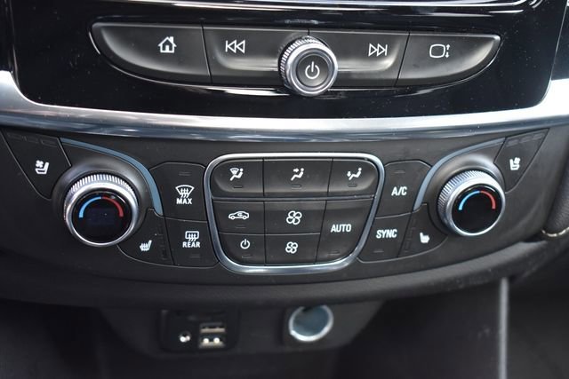 Used 2023 Chevrolet Traverse Premier w/ Redline Edition AWD/4WD image 37