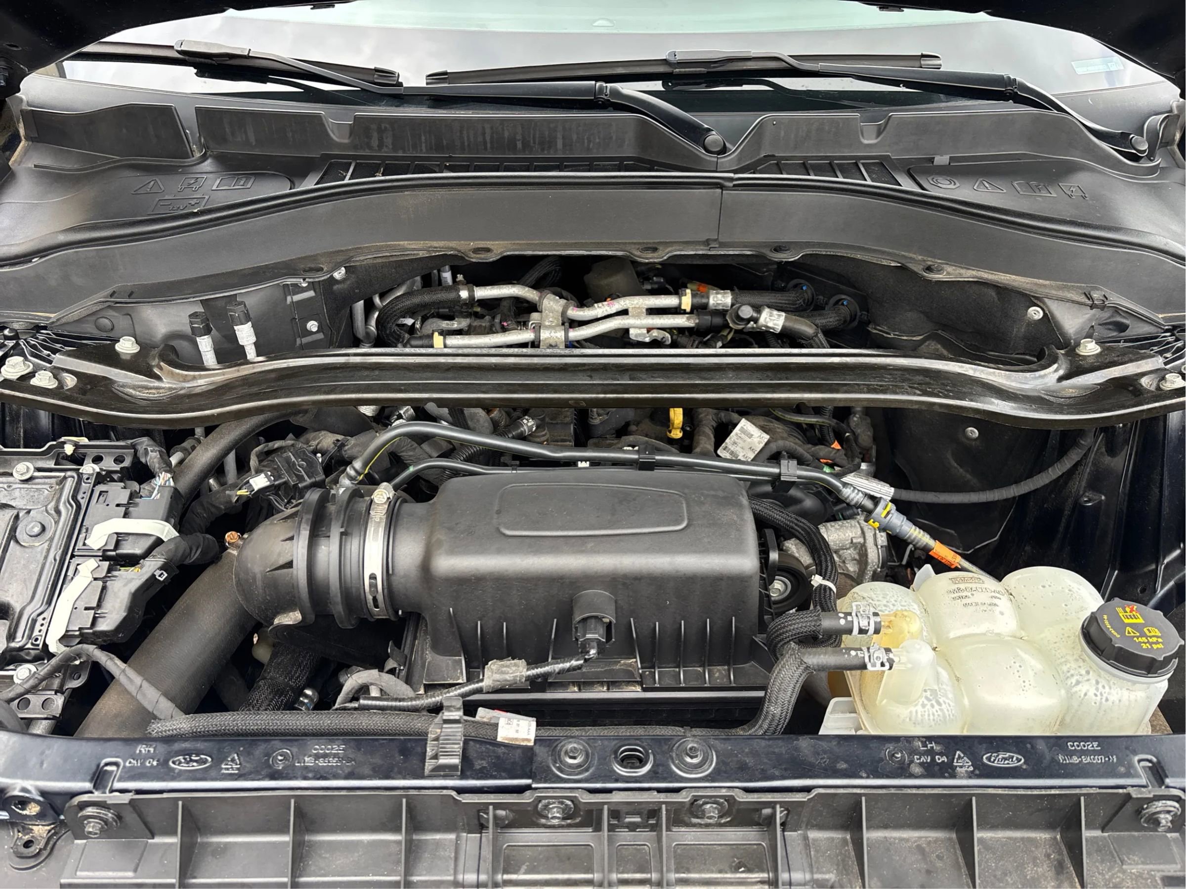 Used 2021 Ford Explorer Limited image 30