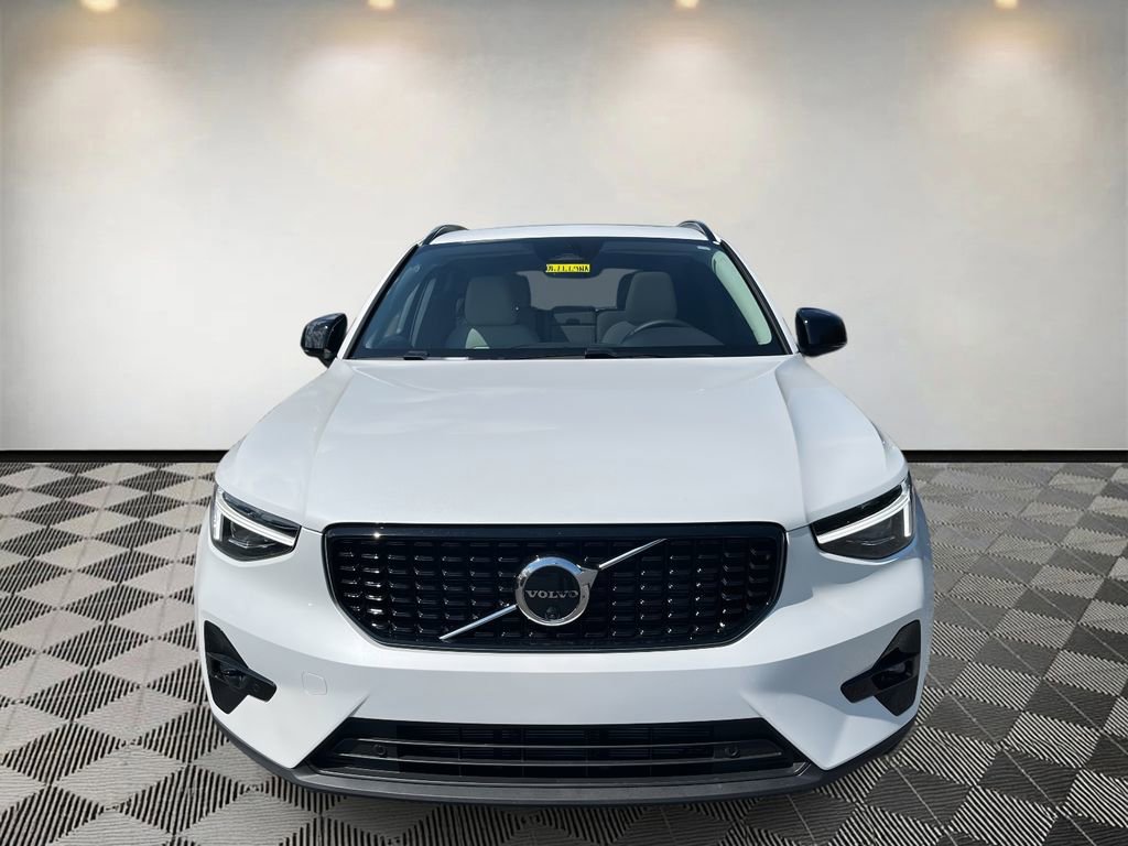 New 2026 Volvo XC40 B5 Plus w/ Protection Package Premier image 8