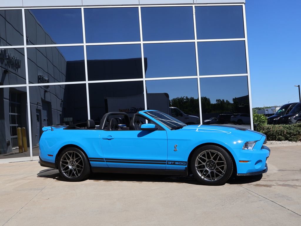 Used 2012 Ford Mustang Shelby GT500 w/ SVT Performance Pkg RWD image 4
