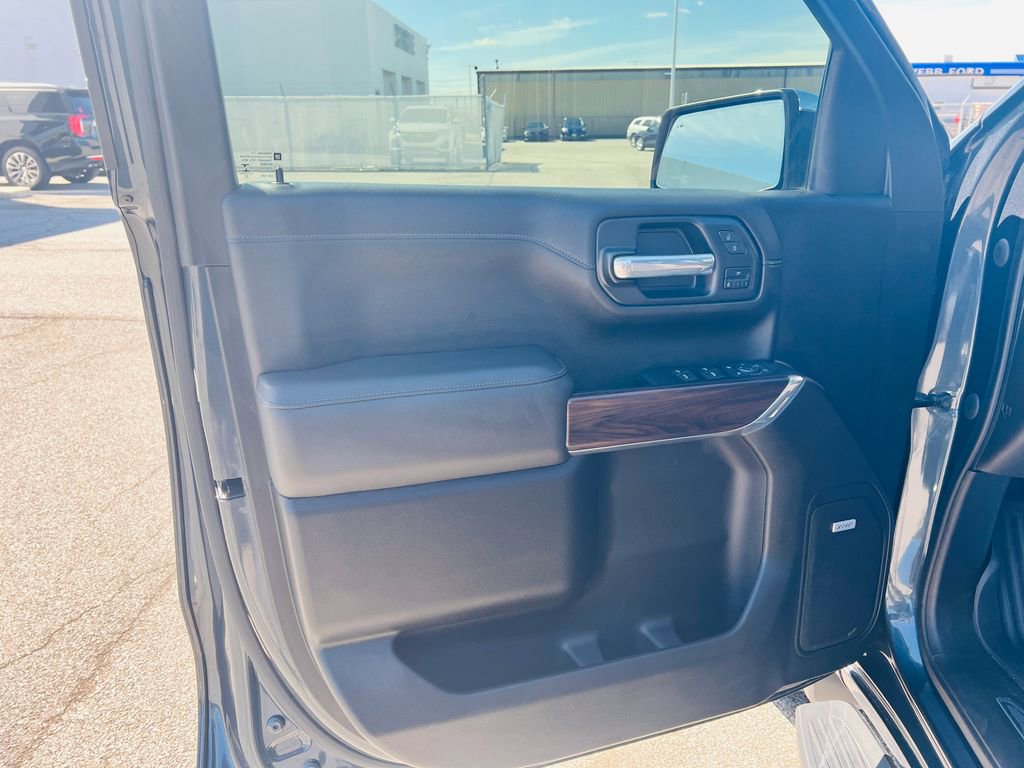 Used 2021 GMC Sierra 1500 SLT w/ SLT Premium Plus Package image 15