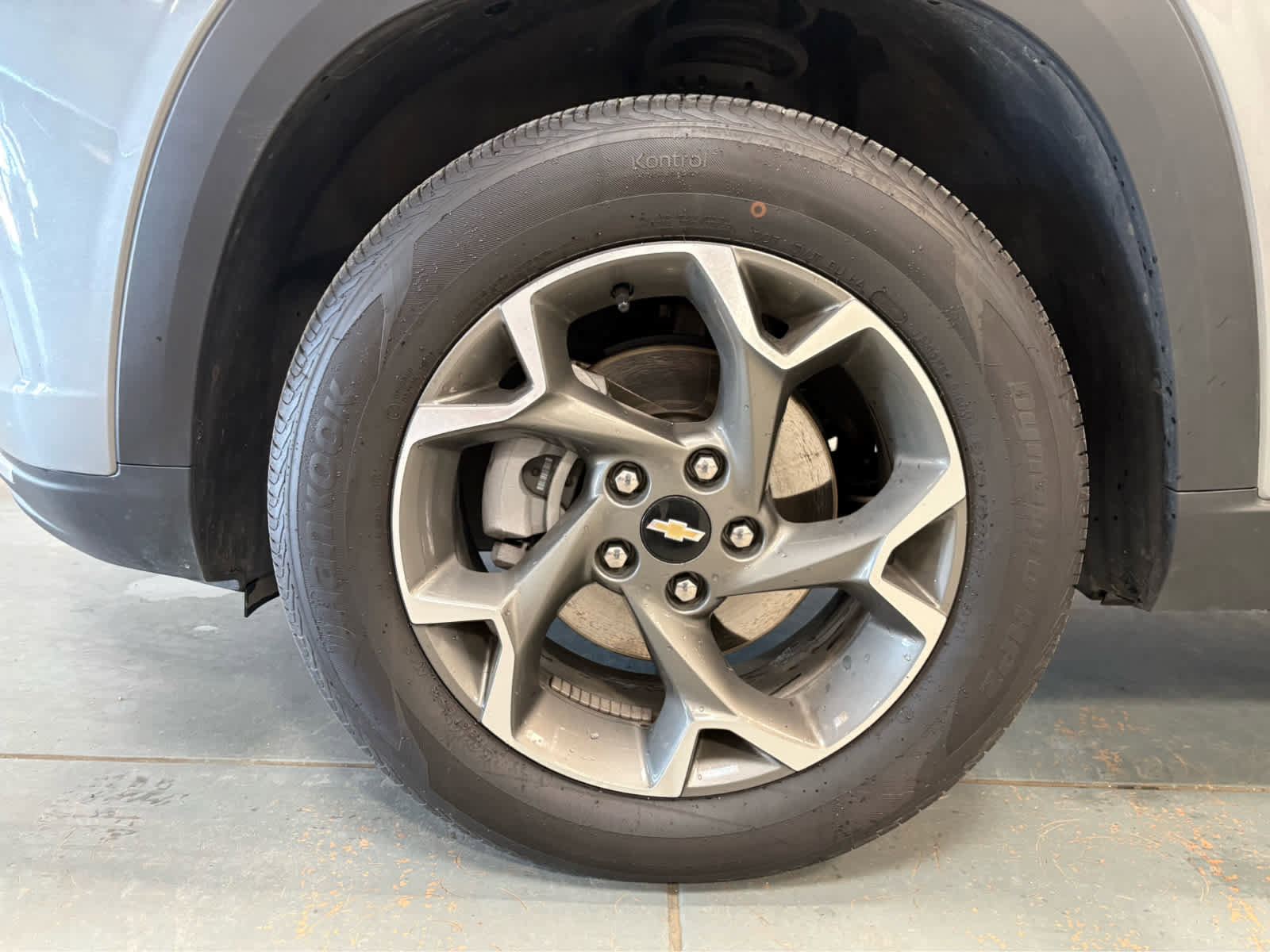 Certified 2025 Chevrolet Trax LT w/ LT Convenience Package image 11