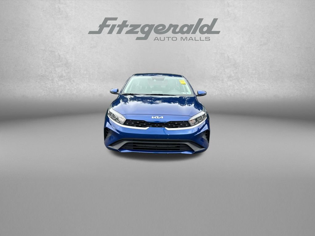 Used 2022 Kia Forte LXS w/ LXS Technology Package FWD image 2
