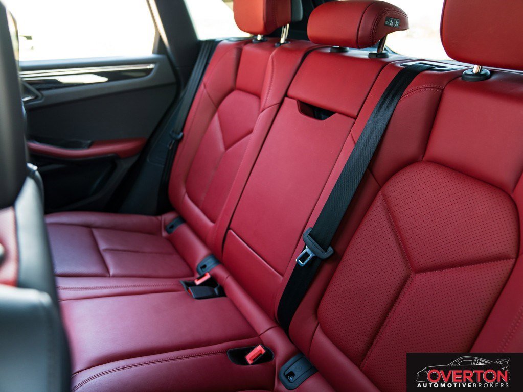 Used 2023 Porsche Macan image 19