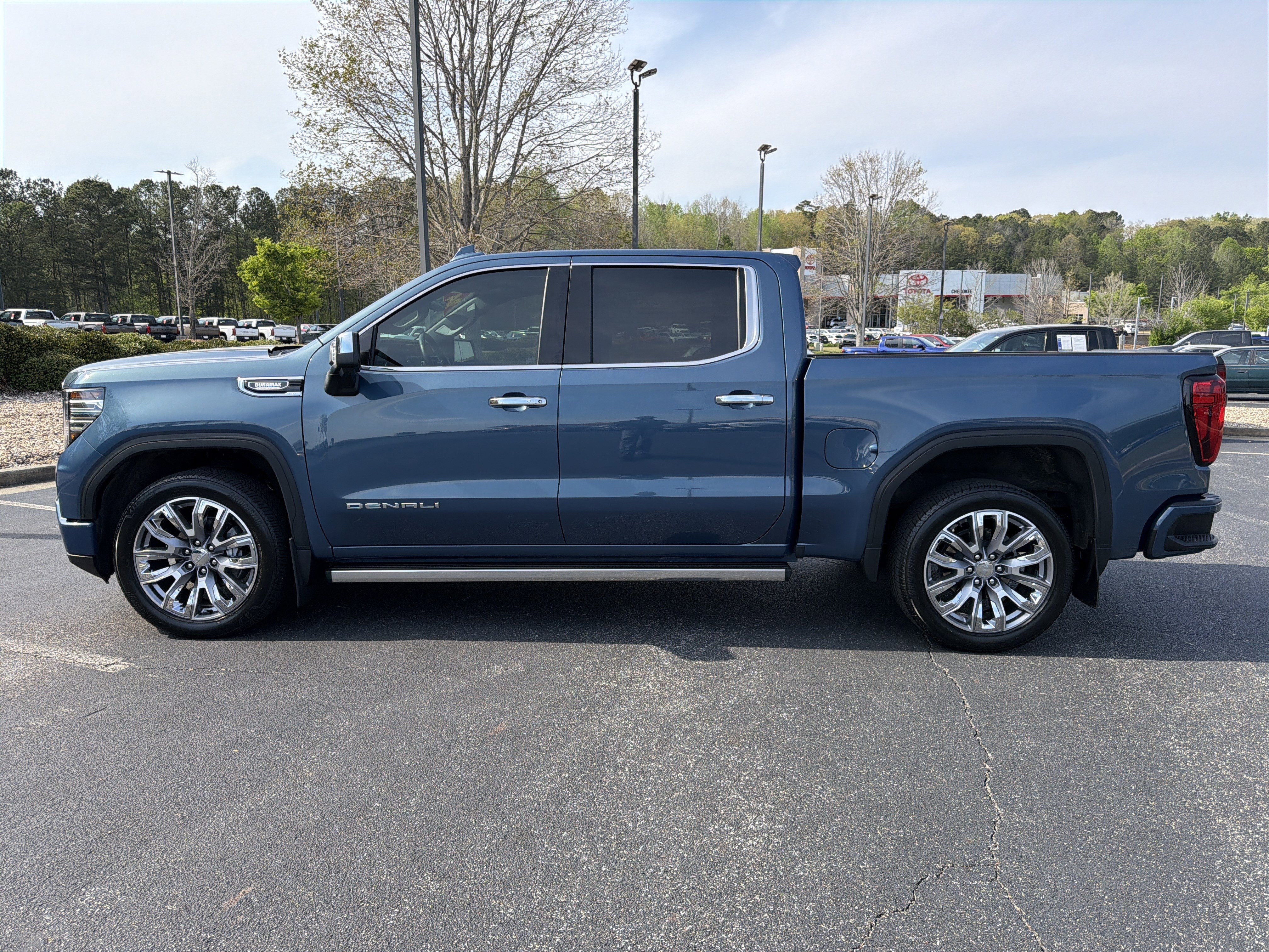 Used 2024 GMC Sierra 1500 Denali w/ Denali Reserve Package AWD/4WD image 8