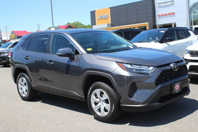 Used 2024 Toyota RAV4 LE AWD/4WD image 1