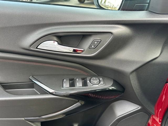 New 2026 Chevrolet Trax RS w/ Sunroof Package FWD image 15