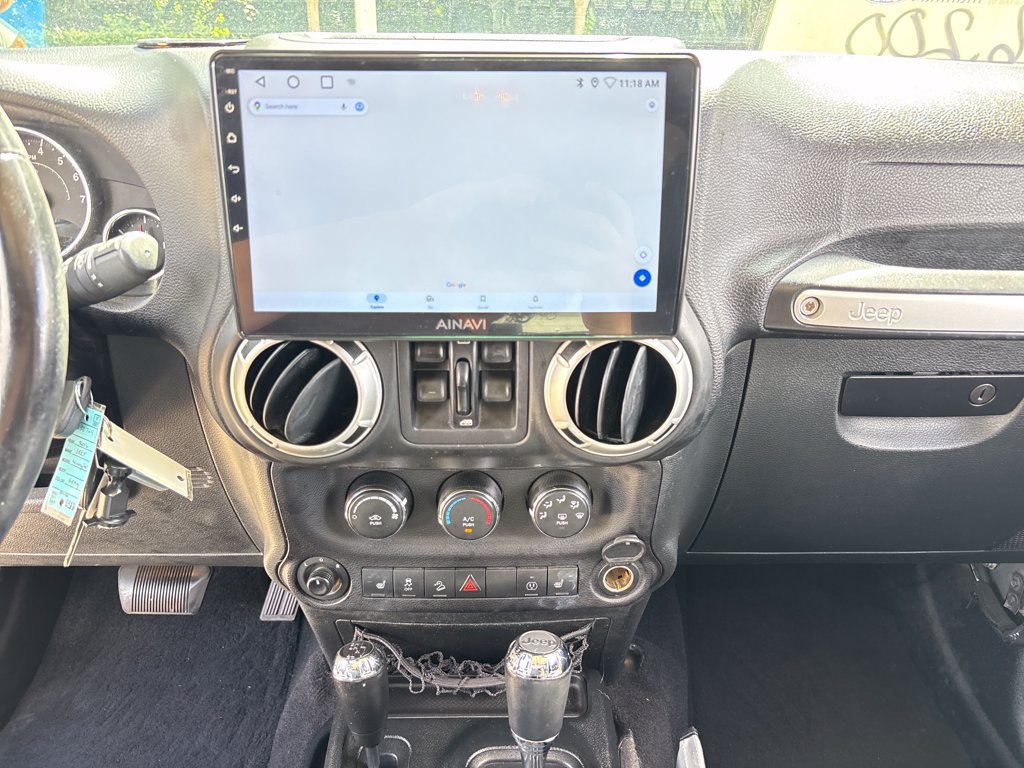 Used 2016 Jeep Wrangler Unlimited Sahara w/ Connectivity Group AWD/4WD image 23