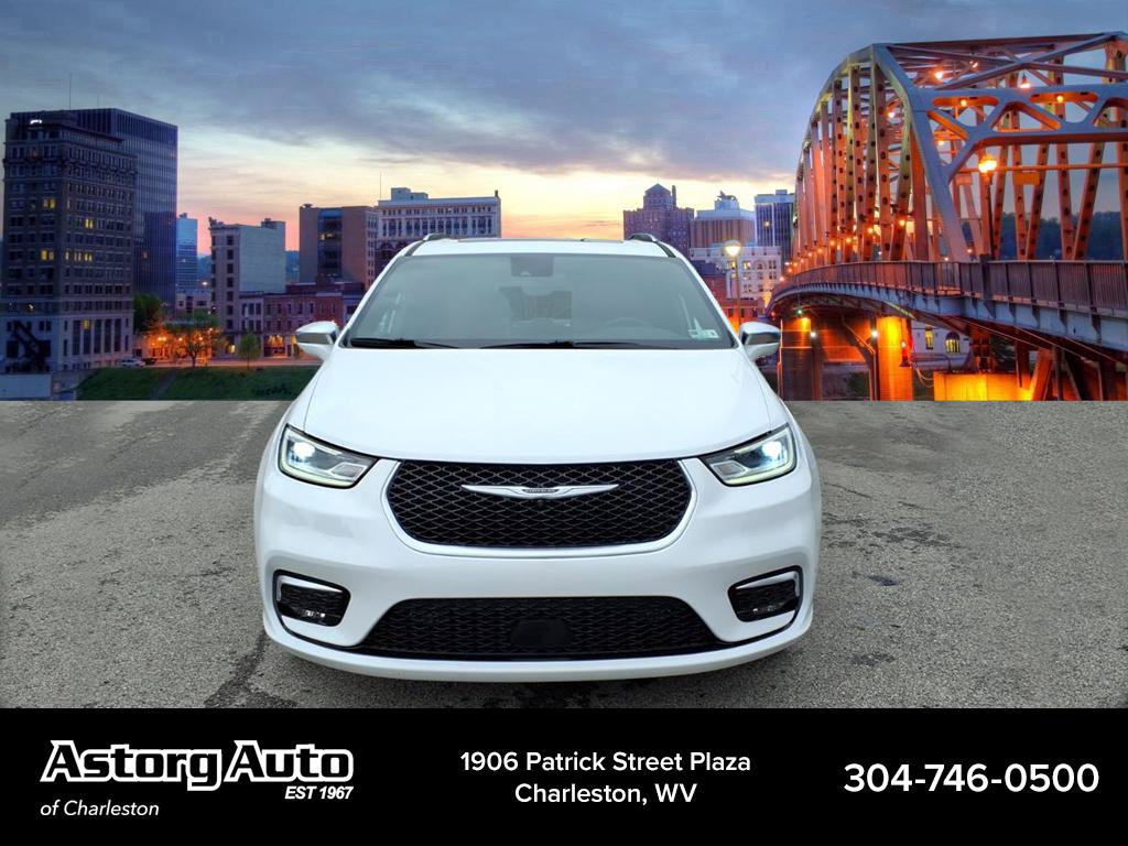 Used 2024 Chrysler Pacifica Pinnacle AWD/4WD image 8