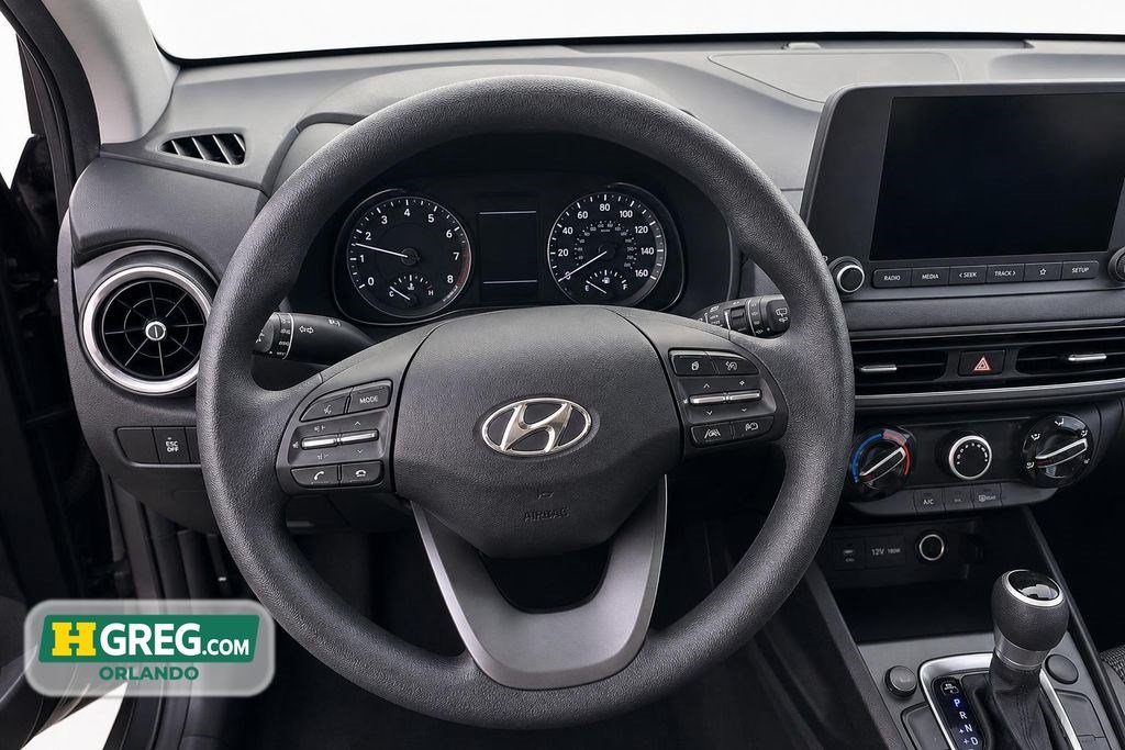 Used 2022 Hyundai Kona SE w/ Cargo Package FWD image 11
