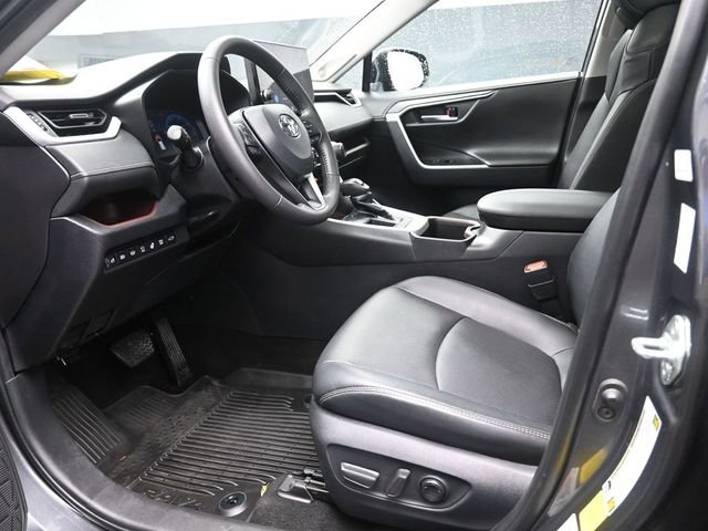 Used 2024 Toyota RAV4 Limited w/ Advanced Technology Package image 17