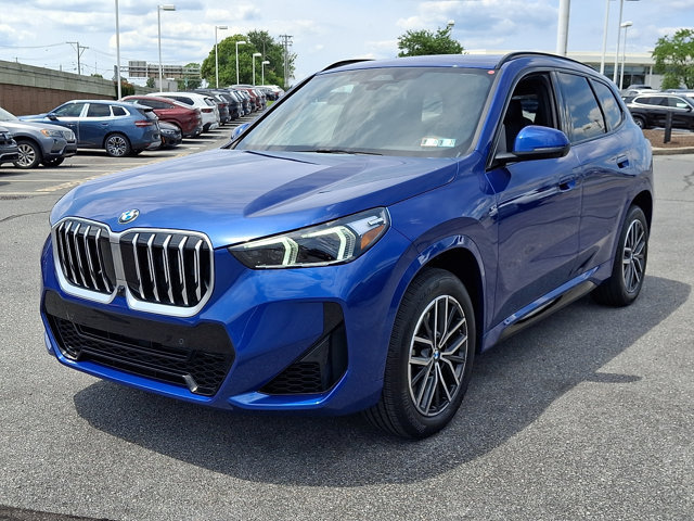 Certified 2026 BMW X1 xDrive28i w/ Technology Package AWD/4WD image 3