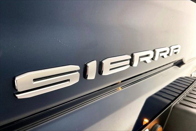 Used 2022 GMC Sierra 1500 SLT w/ SLT Premium Package image 31