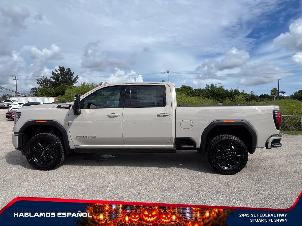 New 2026 GMC Sierra 2500 AT4 w/ AT4 Premium Plus Package AWD/4WD image 4