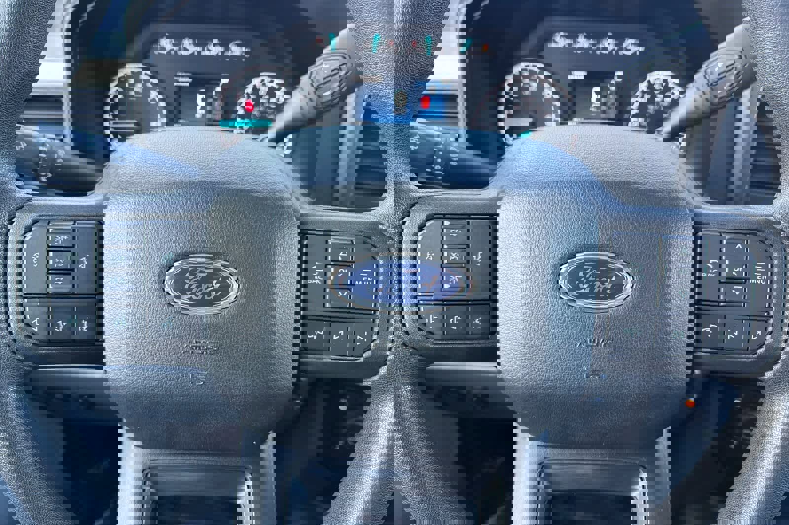 Used 2023 Ford F350 XLT w/ FX4 Off-Road Package image 22