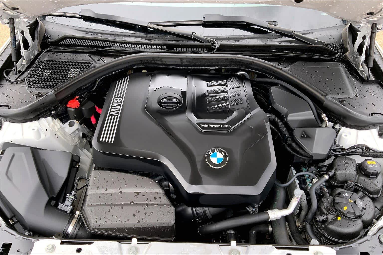 Used 2021 BMW 330i xDrive Sedan AWD/4WD image 32