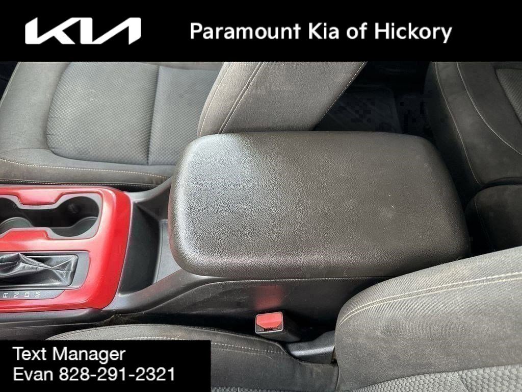 Used 2015 Chevrolet Colorado LT w/ LT Convenience Package image 22