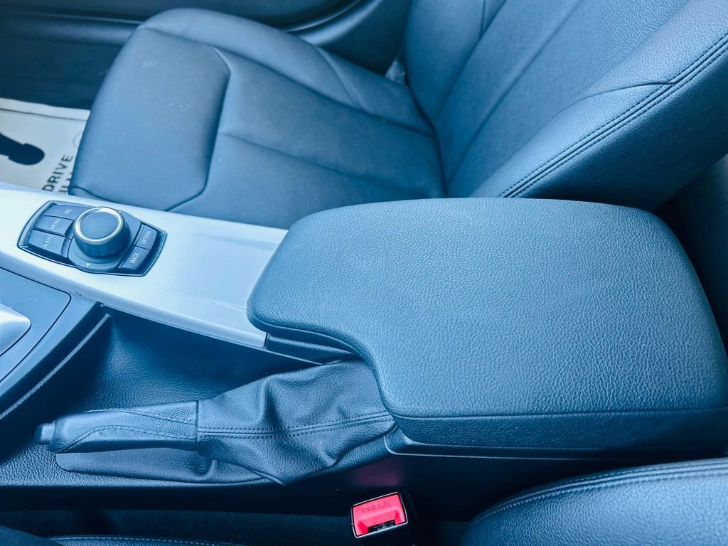 Used 2015 BMW 320i Sedan RWD image 42