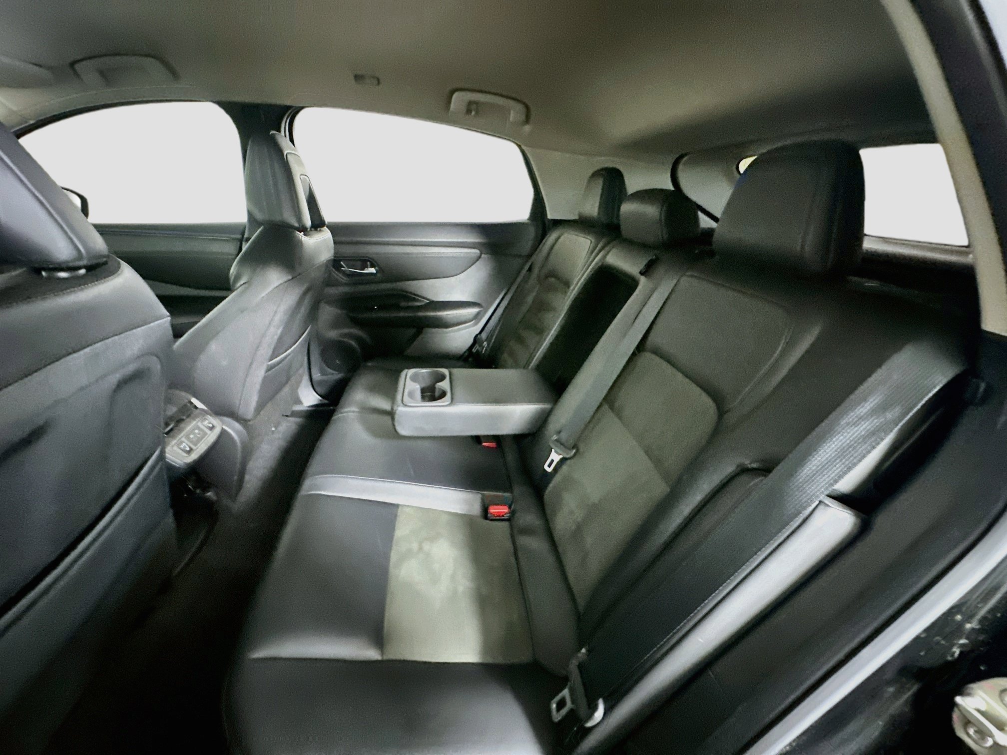 Used 2023 Nissan Ariya FWD image 27