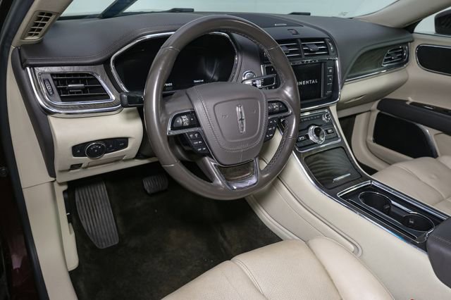 Used 2018 Lincoln Continental Select AWD/4WD image 21