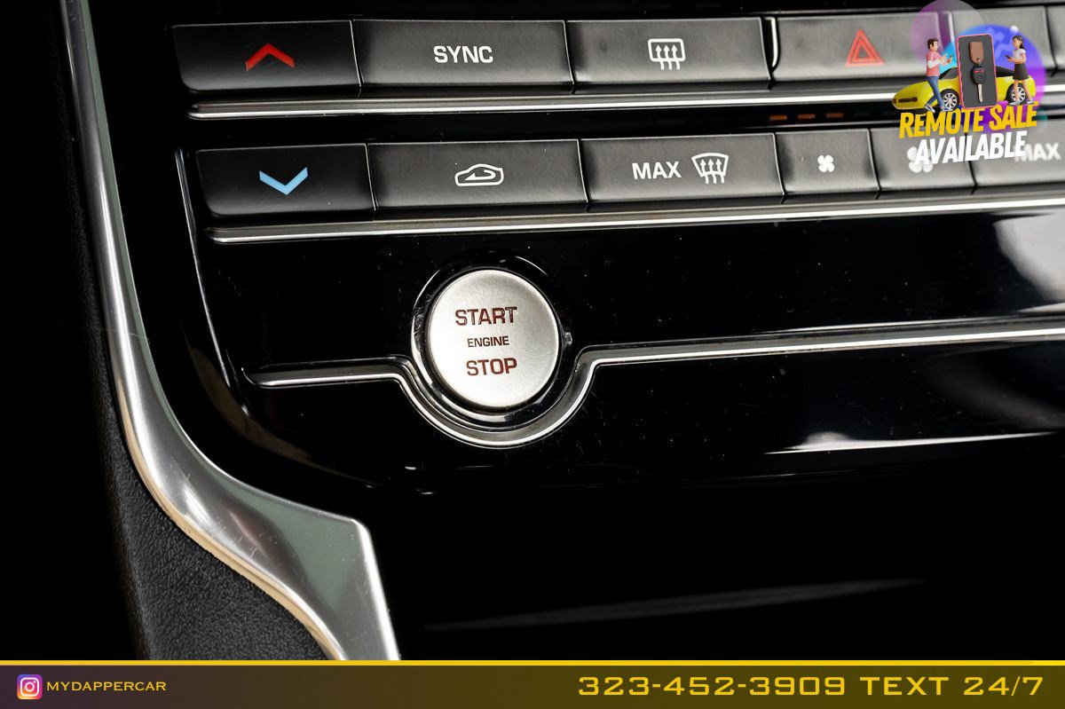 Used 2019 Jaguar XE Prestige image 26