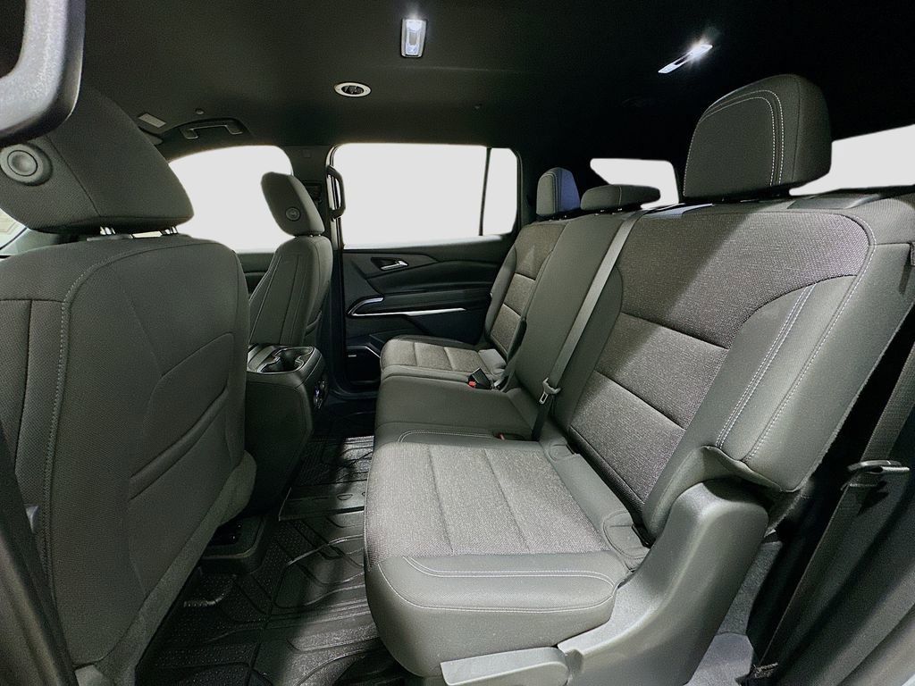 Used 2024 Chevrolet Traverse LT w/ Enhanced Driving Package image 25