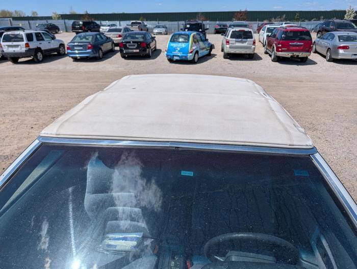 Used 1992 Chrysler LeBaron Convertible FWD image 10