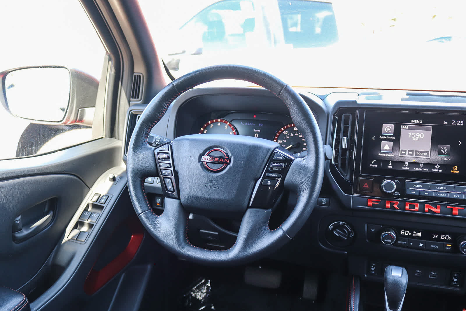 Used 2026 Nissan Frontier PRO-4X AWD/4WD image 15
