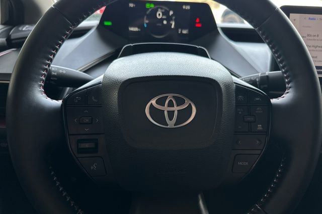 Used 2024 Toyota Prius Prime SE image 25