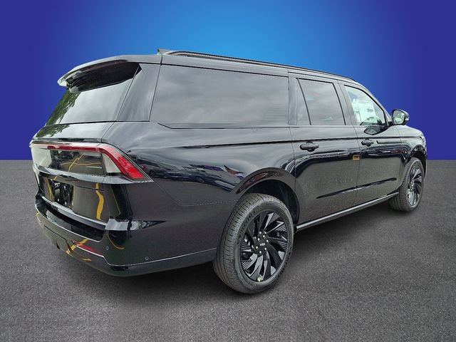 New 2025 Lincoln Navigator L Reserve w/ Jet Appearance Package AWD/4WD image 3